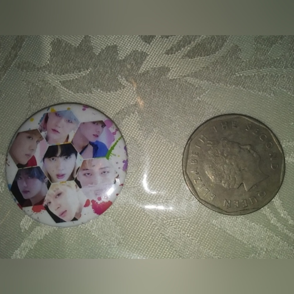 🎶BTS DNA Pins🎶 - Picture 6 of 6